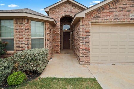 House 4 bedrooms, with jacuzzi