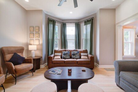 House 4 bedrooms, with jacuzzi