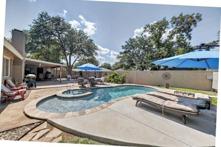 House 4 bedrooms, with jacuzzi