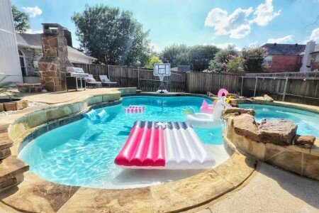 House 4 bedrooms, with jacuzzi