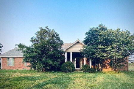 Bed and breakfast 4 bedrooms, with pool