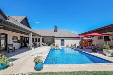 House 4 bedrooms, with jacuzzi