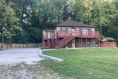 House 4 bedrooms, with jacuzzi