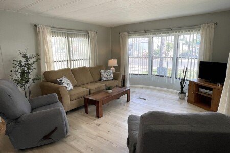 Camping / Mobile Home 2 bedrooms, with jacuzzi