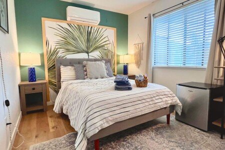 Bed and breakfast 1 bedroom, with air conditioning