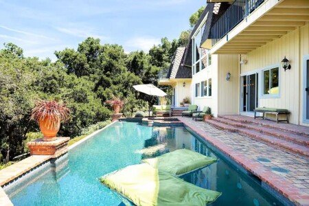 House 1 bedroom, with jacuzzi