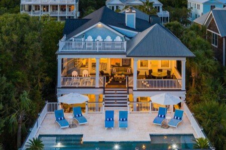 House 7 bedrooms, with pool