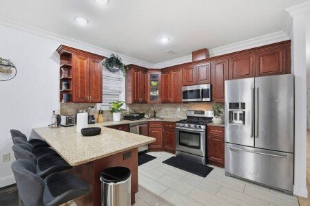 House 6 bedrooms, with jacuzzi