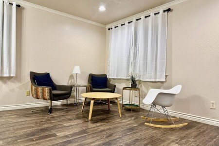 House 4 bedrooms, with jacuzzi