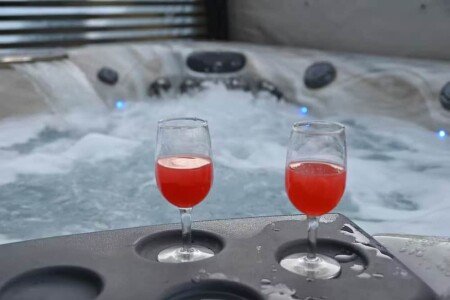 House 4 bedrooms, with jacuzzi