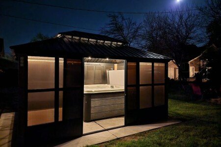 House 4 bedrooms, with jacuzzi