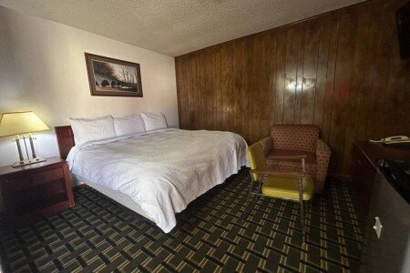 Hotel with gym
