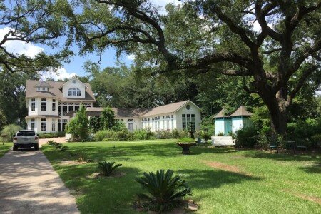 Bed and breakfast 2 bedrooms, with pool