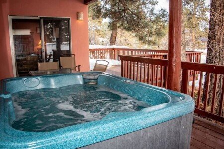 Chalet 4 bedrooms, with jacuzzi