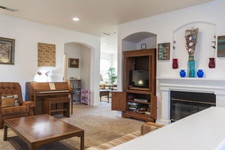 House 6 bedrooms, with jacuzzi