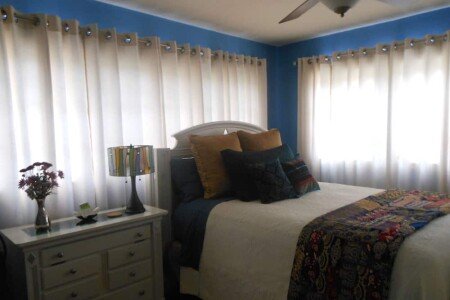 Bed and breakfast 1 bedroom, with pool