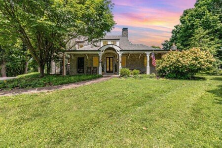 House 7 bedrooms, with pool