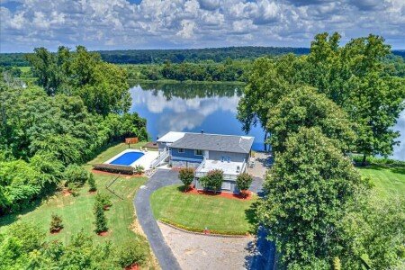House 2 bedrooms, with jacuzzi