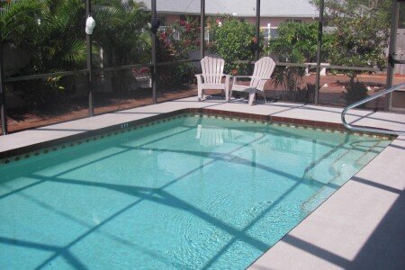 House 3 bedrooms, with pool