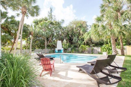 House 5 bedrooms, with pool