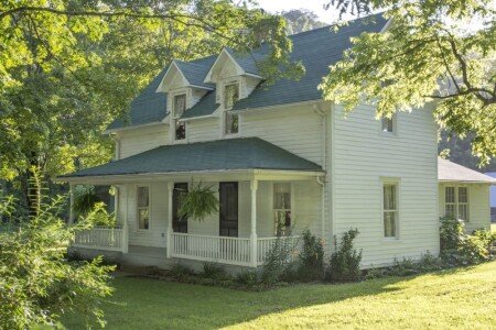 Bed and breakfast 3 bedrooms, with pool