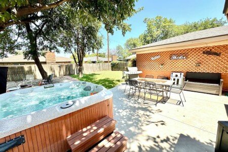 House 5 bedrooms, with jacuzzi