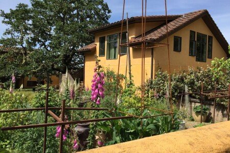 Bed and breakfast 1 bedroom, with garden