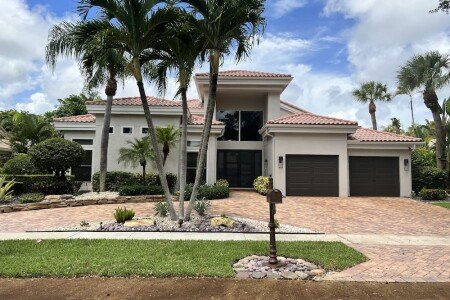 House 4 bedrooms, with jacuzzi