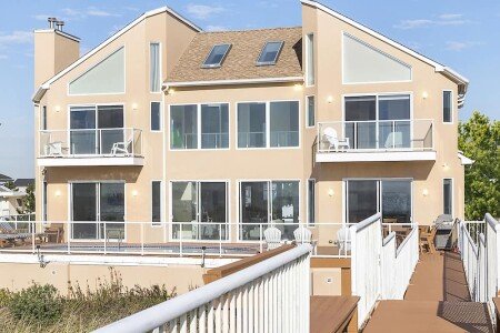 House 6 bedrooms, with jacuzzi