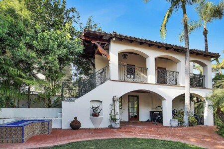 Bed and breakfast 2 bedrooms, with gym