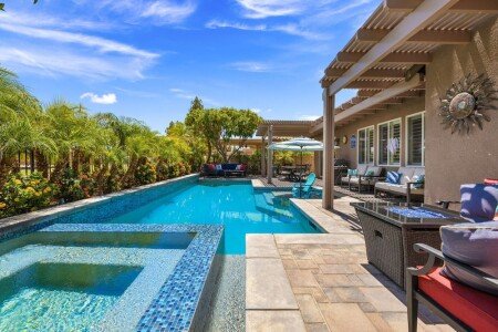 House 4 bedrooms, with jacuzzi