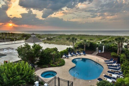 House 8 bedrooms, with jacuzzi