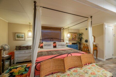 Bed and breakfast 1 bedroom, with garden