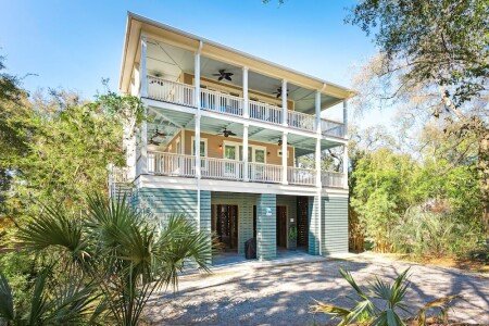 House 4 bedrooms, with jacuzzi