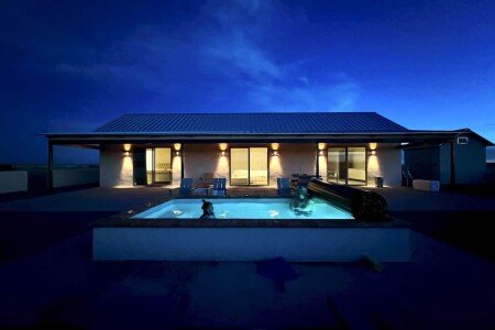 Bed and breakfast 2 bedrooms, with pool