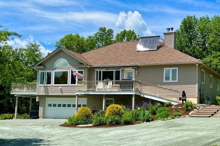 House 4 bedrooms, with jacuzzi