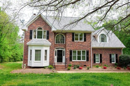 House 4 bedrooms, with jacuzzi