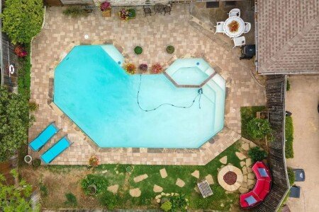 House 4 bedrooms, with jacuzzi