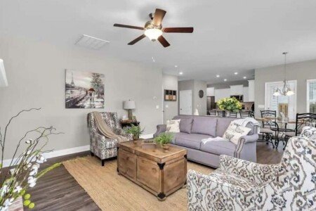 House 4 bedrooms, with pool