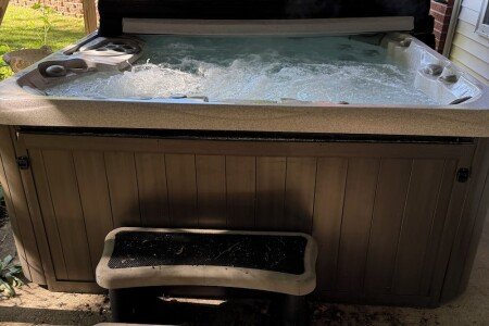 House 4 bedrooms, with jacuzzi