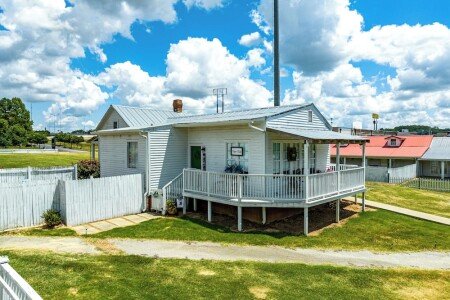House 1 bedroom, with air conditioning