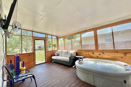 House 2 bedrooms, with jacuzzi