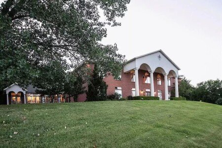 House 5 bedrooms, with jacuzzi