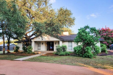 House 3 bedrooms, with jacuzzi