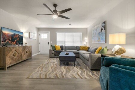 House 4 bedrooms, with jacuzzi