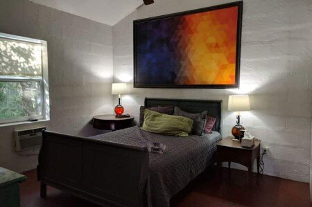 Bed and breakfast 1 bedroom, with garden