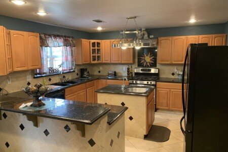 House 4 bedrooms, with jacuzzi