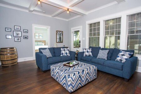 House 4 bedrooms, with jacuzzi