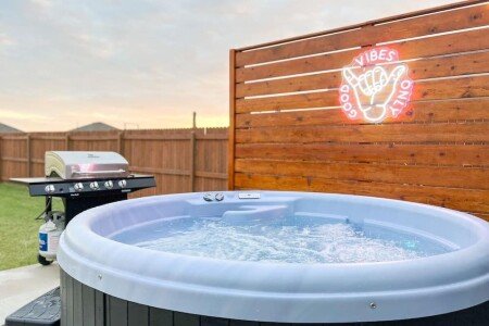 House 4 bedrooms, with jacuzzi