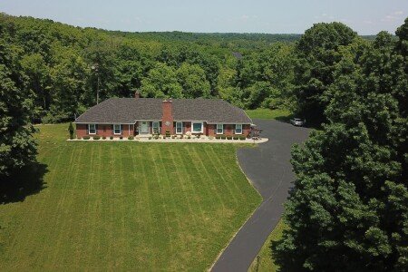 House 4 bedrooms, with jacuzzi